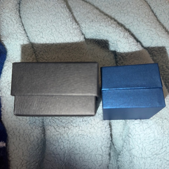 2 Ring Jewelry Boxes - Picture 2 of 5